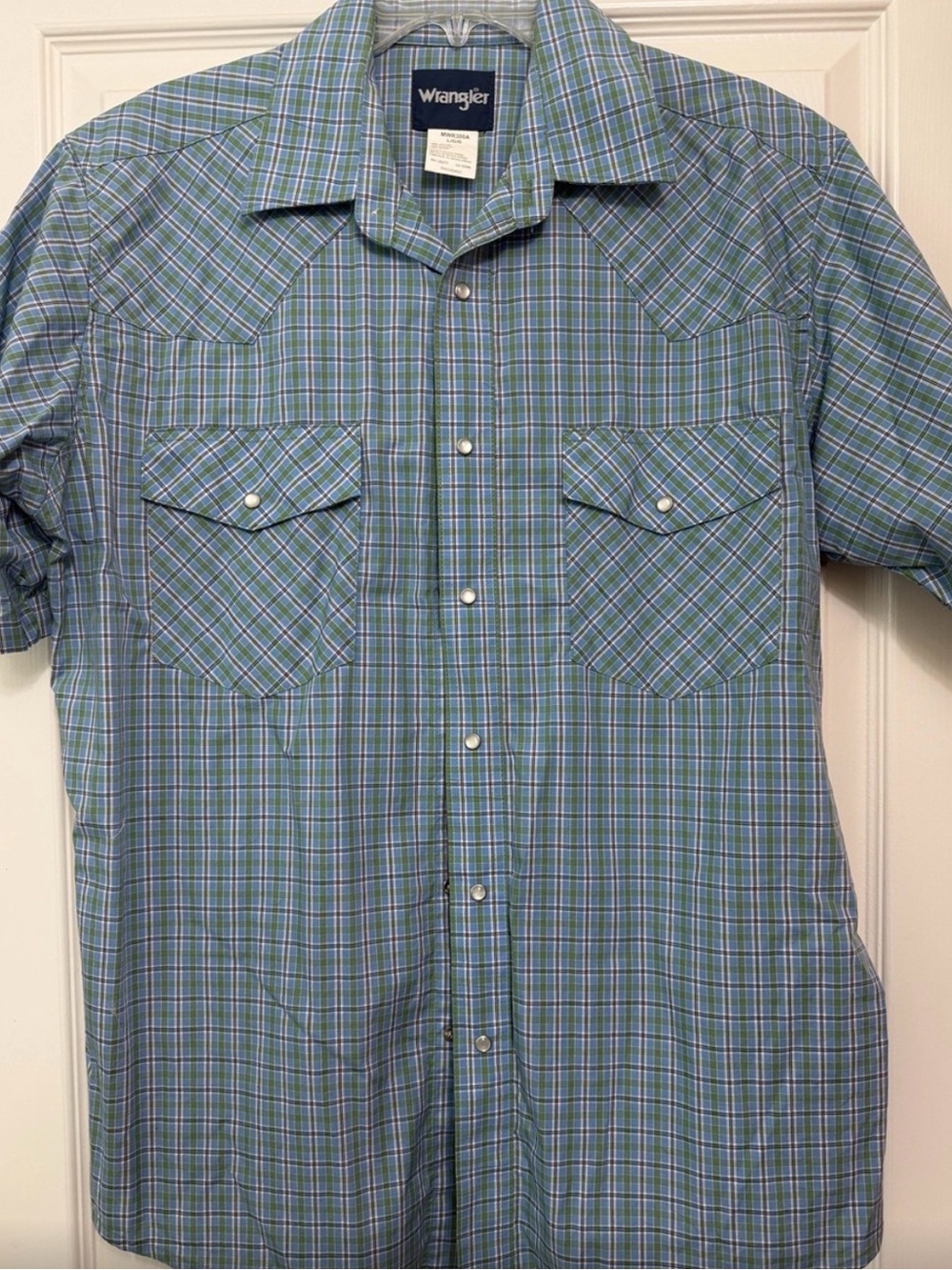 Wrangler Blue and Green Plaid Short-Sleeve Western Shirt